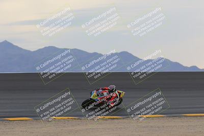 media/Dec-03-2022-CVMA (Sat) [[a3451eb8a4]]/Race 10 Amateur Supersport Open/